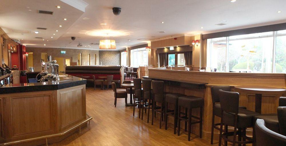 Leapark Hotel Grangemouth Bagian luar foto