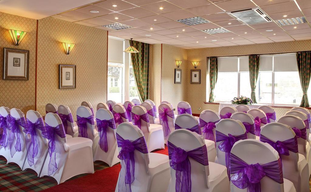 Leapark Hotel Grangemouth Bagian luar foto