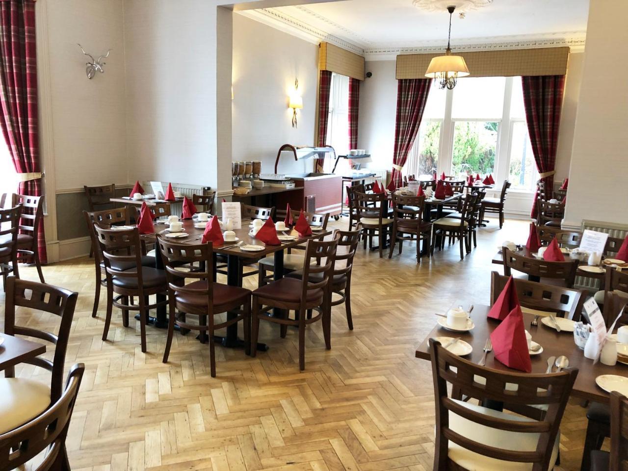 Leapark Hotel Grangemouth Bagian luar foto