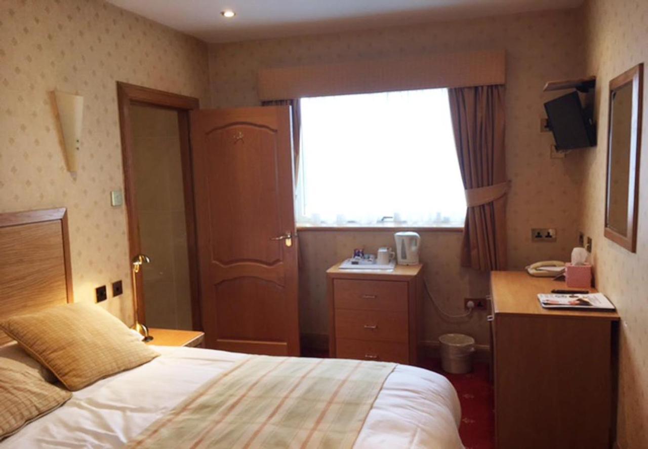 Leapark Hotel Grangemouth Bagian luar foto