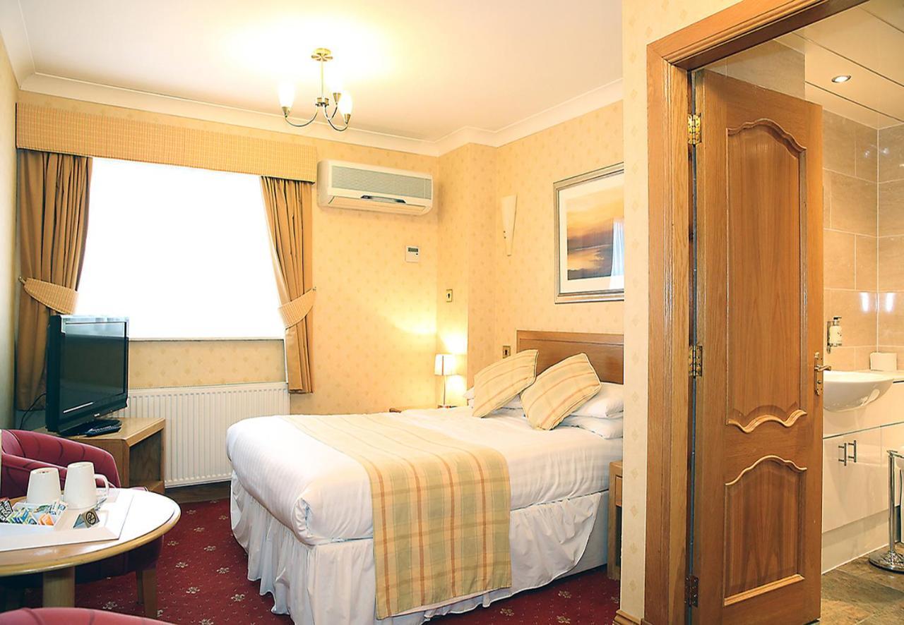 Leapark Hotel Grangemouth Bagian luar foto
