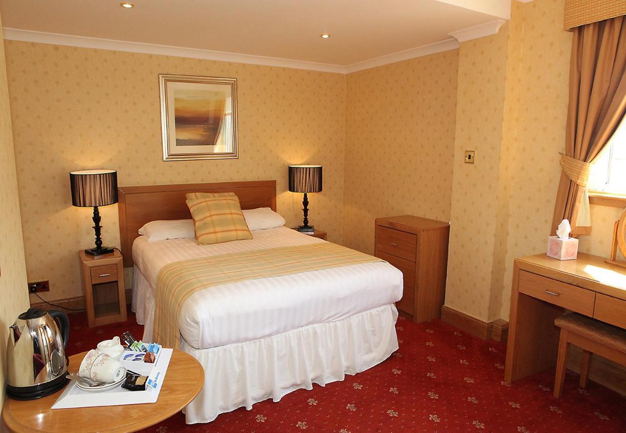 Leapark Hotel Grangemouth Bagian luar foto